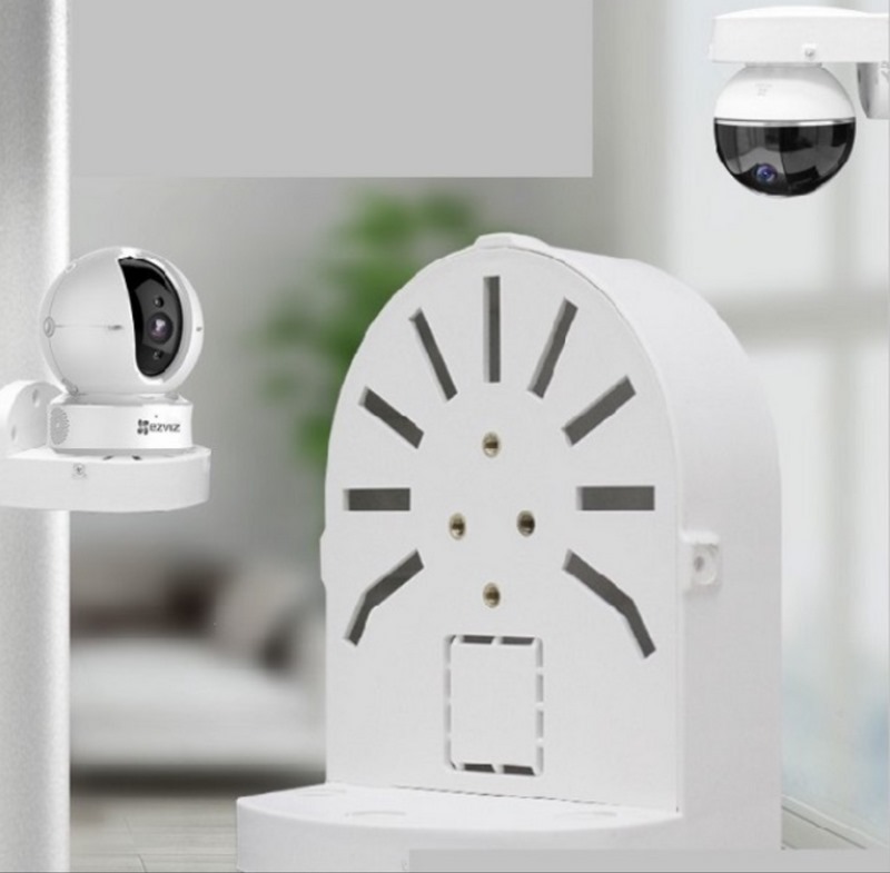 Chân đế giúp giữ cho camera vững chắc và ổn định