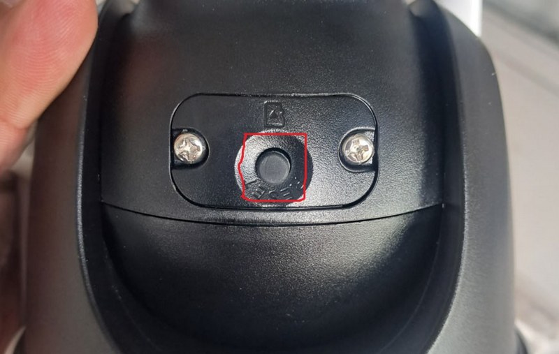 Cách reset camera Imou bằng nút cứng