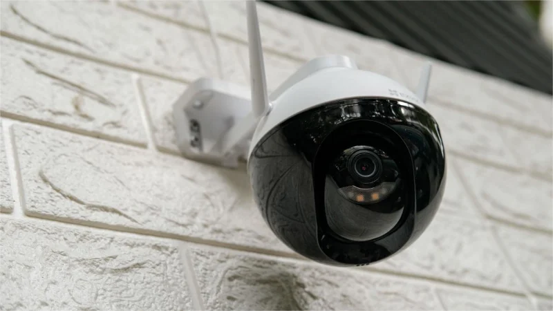 Bạn có thể khởi động lại camera và ứng dụng EZVIZ